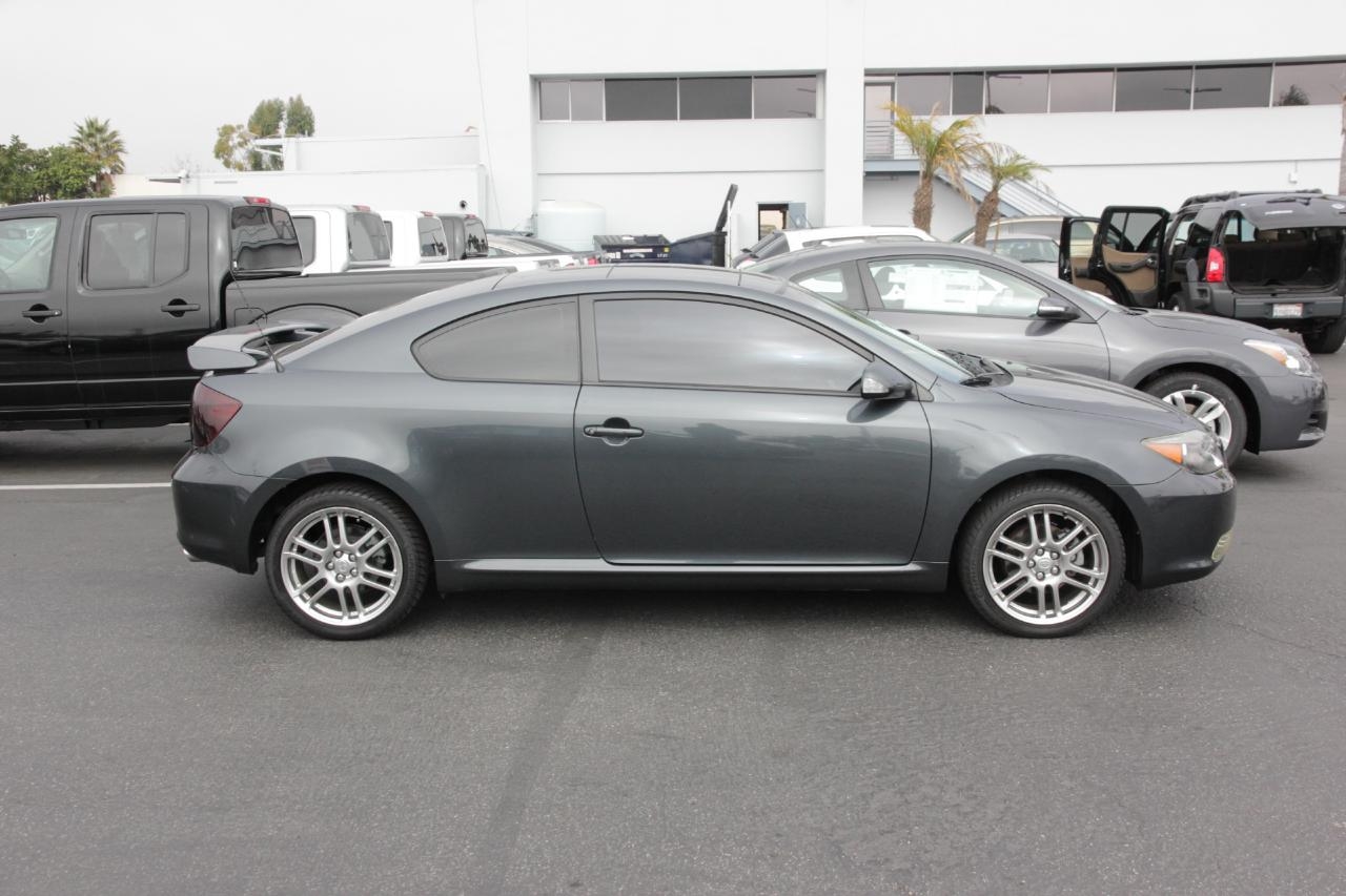 Scion tC 2006 photo 1