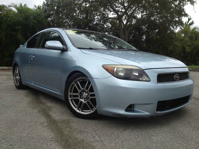 Scion tC 2006 photo 3