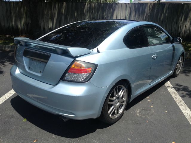 Scion tC 2006 photo 3