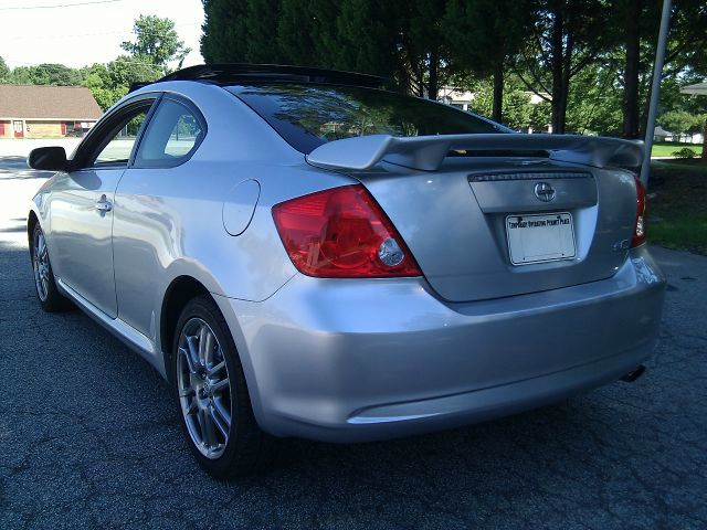 Scion tC 2006 photo 4