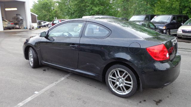 Scion tC 2006 photo 3