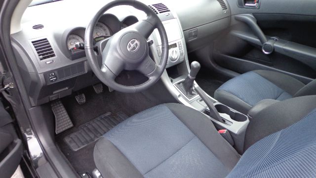 Scion tC 2006 photo 5