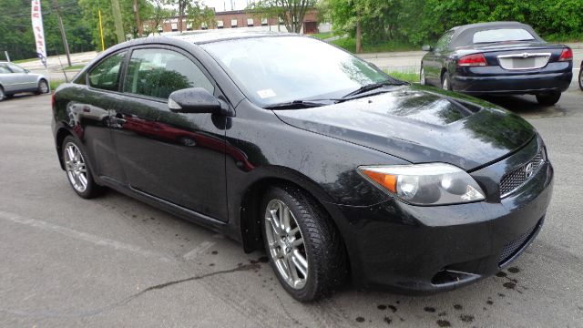 Scion tC 2006 photo 7