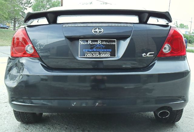 Scion tC 2006 photo 9