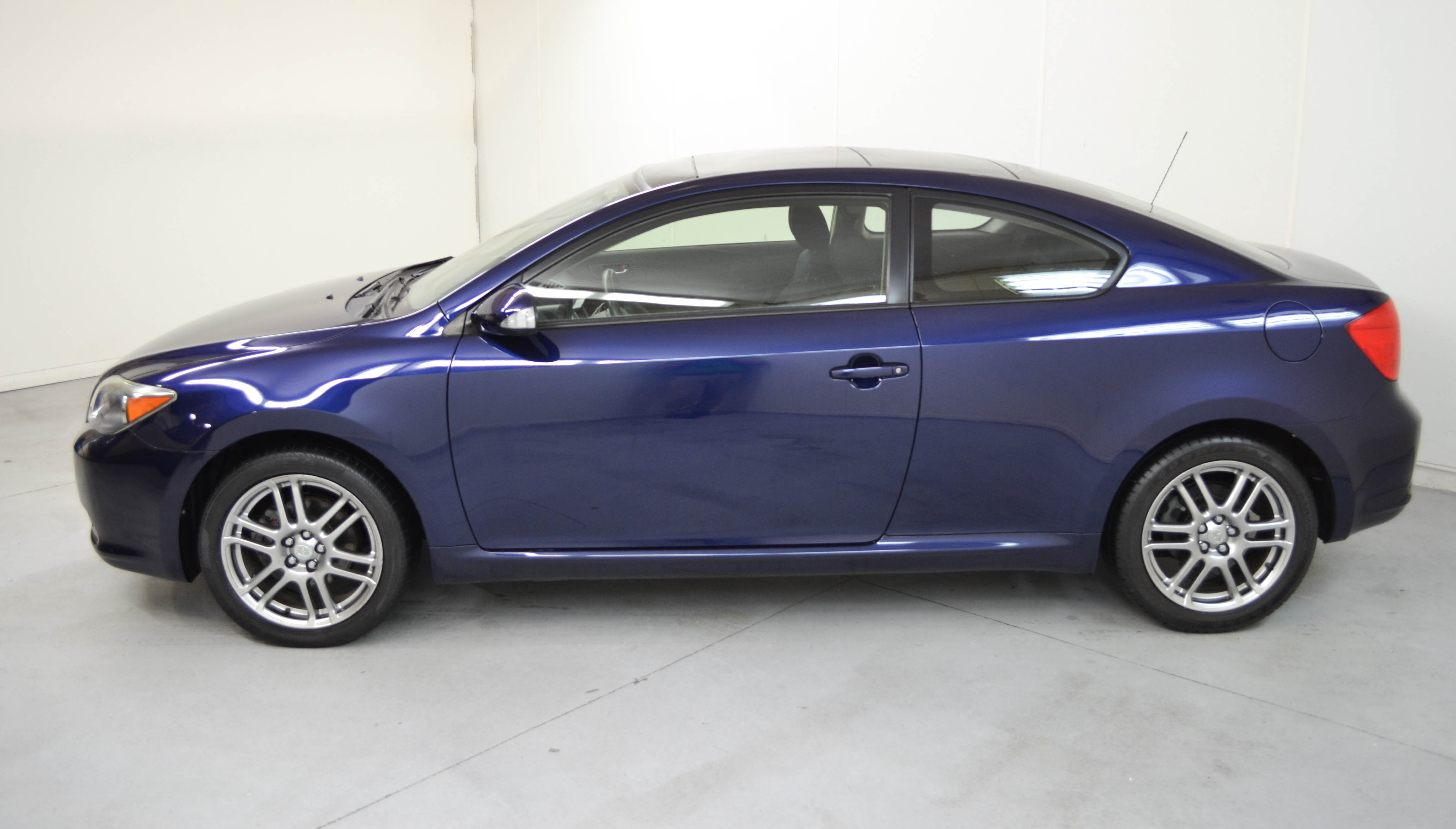 Scion tC 2006 photo 3