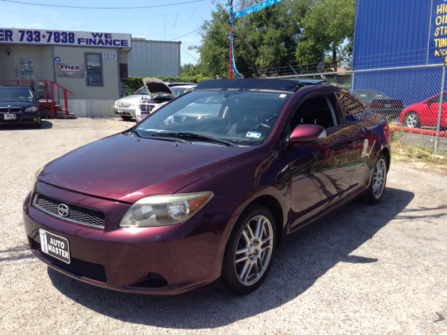 Scion tC 2006 photo 2