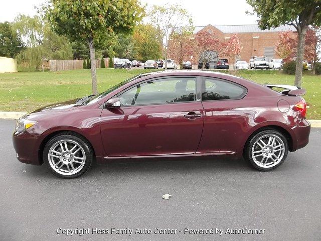 Scion tC 2006 photo 1