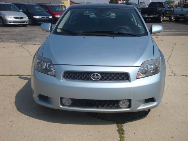 Scion tC 2006 photo 1