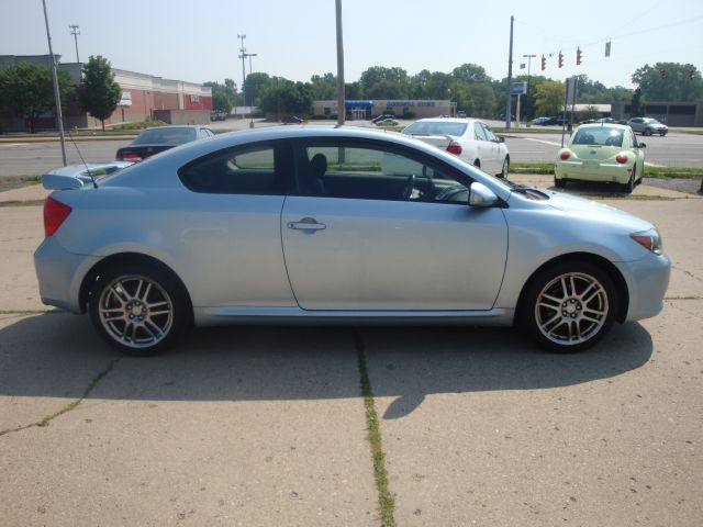 Scion tC 2006 photo 4