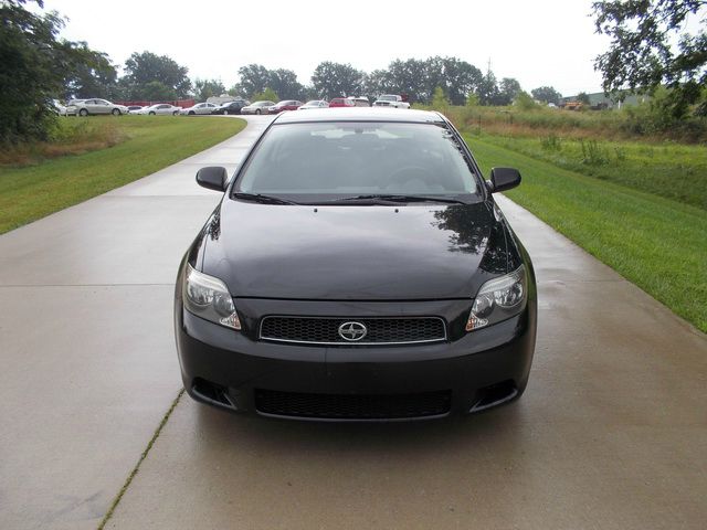 Scion tC 2006 photo 0