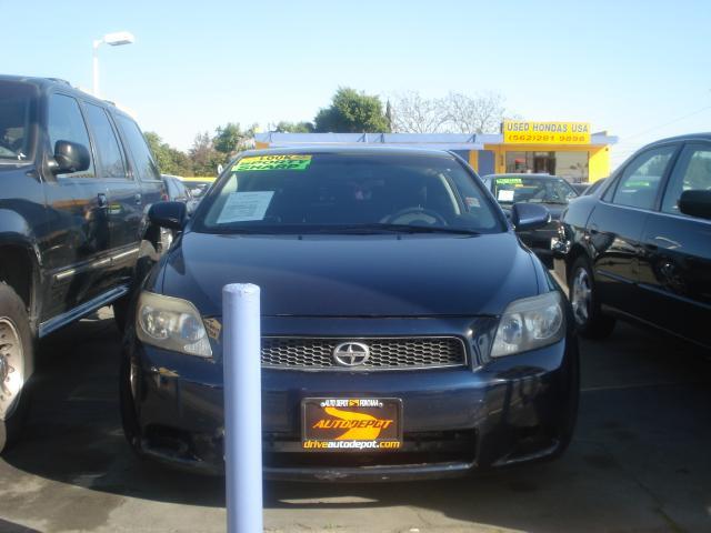 Scion tC 2006 photo 1