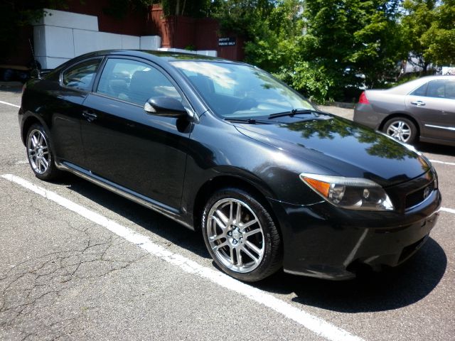 Scion tC 2006 photo 4