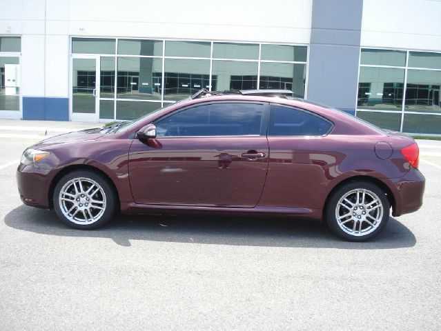 Scion tC 2007 photo 15