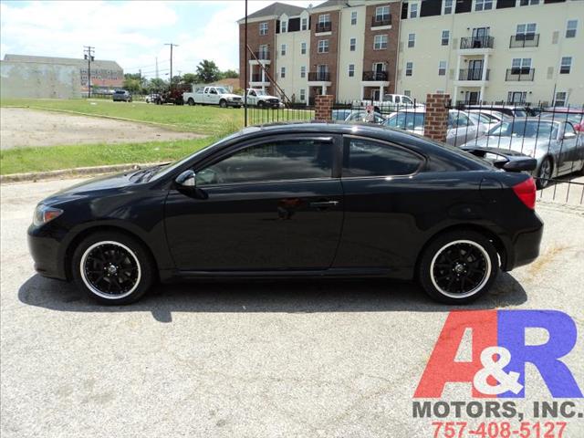 Scion tC 2007 photo 1