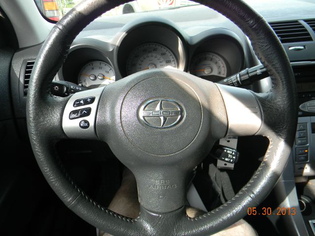 Scion tC 2007 photo 3