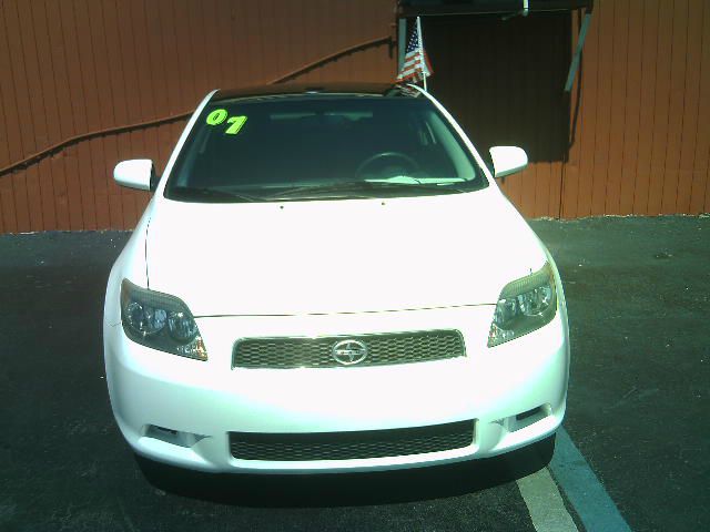 Scion tC 2007 photo 12