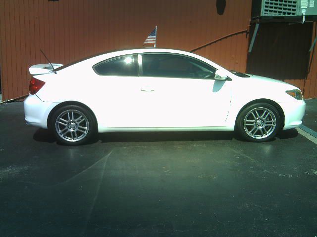 Scion tC 2007 photo 9