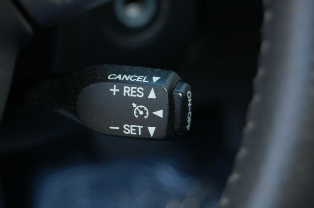 Scion tC 2007 photo 12