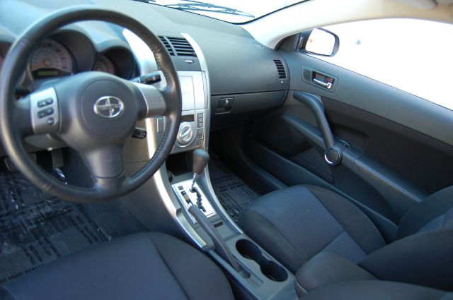 Scion tC 2007 photo 26