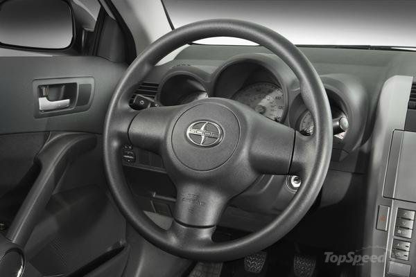 Scion tC 2007 photo 1