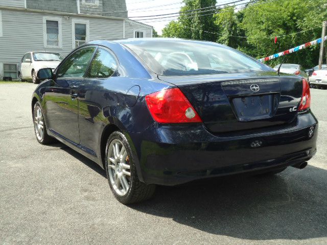 Scion tC 2007 photo 2