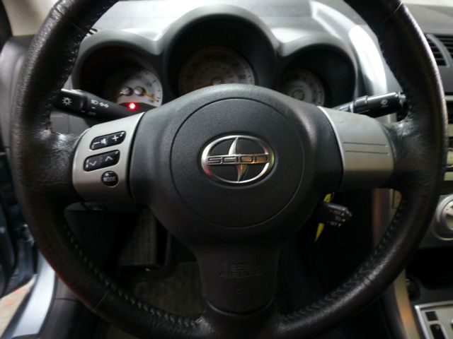 Scion tC 2007 photo 4