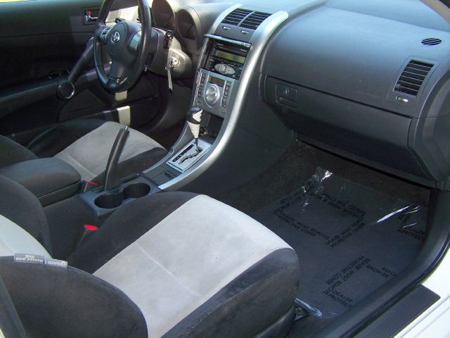 Scion tC 2007 photo 14