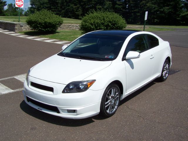 Scion tC 2007 photo 19