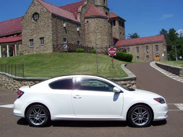 Scion tC 2007 photo 21