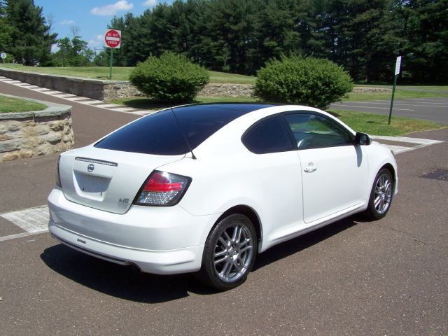 Scion tC 2007 photo 4