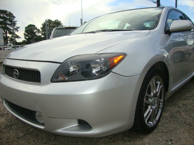 Scion tC 2007 photo 2