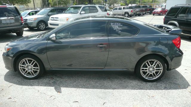 Scion tC 2007 photo 4