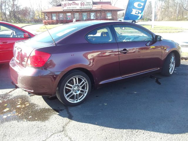 Scion tC 2007 photo 2