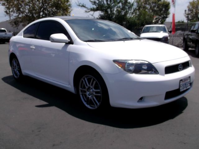 Scion tC 2007 photo 2