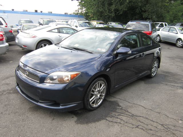 Scion tC 2007 photo 2