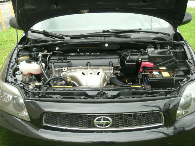 Scion tC 2007 photo 6