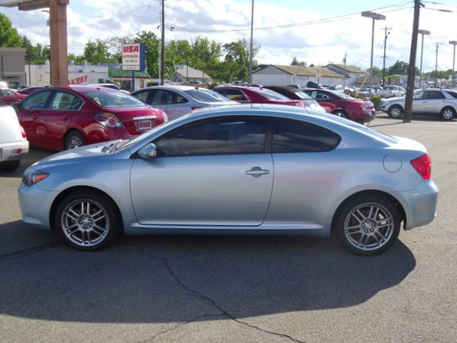 Scion tC 2007 photo 2