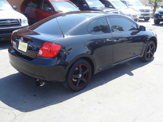 Scion tC 2007 photo 11