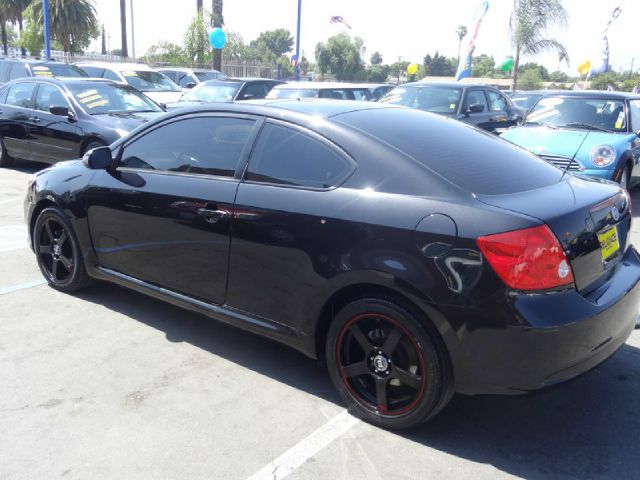 Scion tC 2007 photo 3