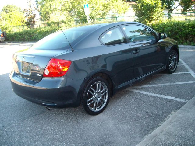 Scion tC 2007 photo 1