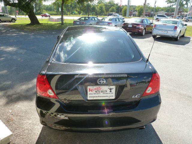 Scion tC 2007 photo 3