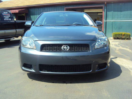 Scion tC 2007 photo 2