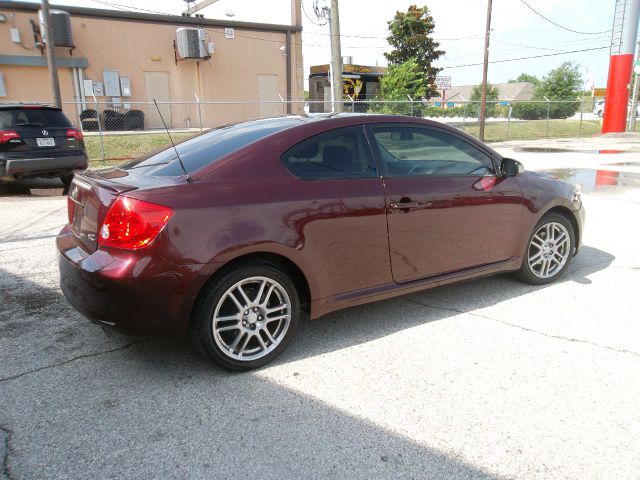 Scion tC 2007 photo 4