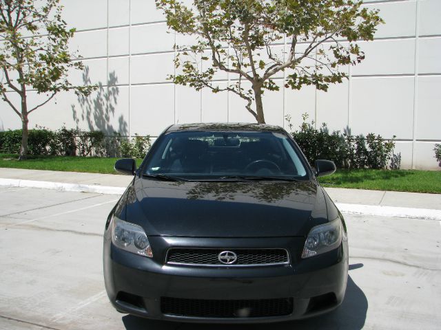 Scion tC 2007 photo 1