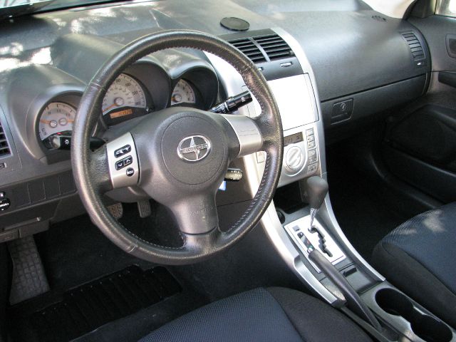 Scion tC 2007 photo 4