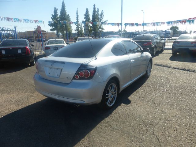 Scion tC 2008 photo 2