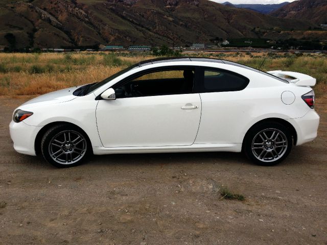 Scion tC 2008 photo 3