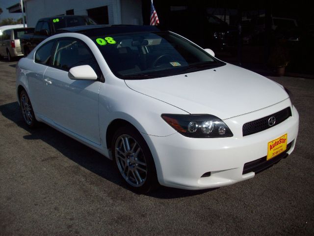 Scion tC 2008 photo 2