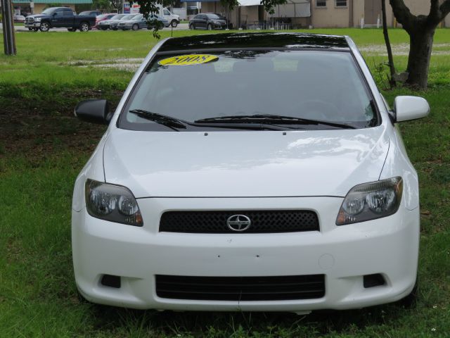 Scion tC 2008 photo 2