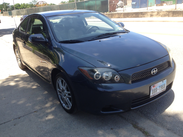 Scion tC 2008 photo 1